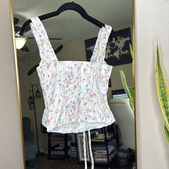 House of CB 'Chicca' White Posy Print Top NWOT - Picture 7 of 7